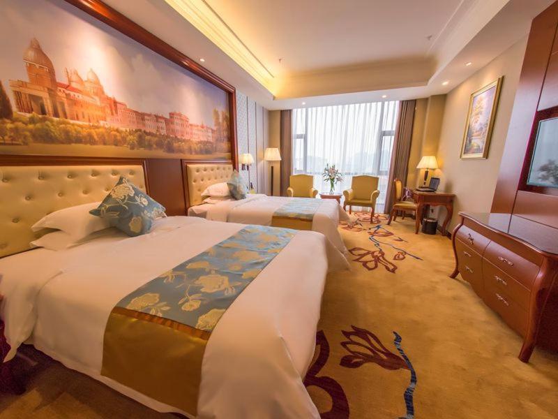Vienna International Hotel Guangxi Duan Du'an Exterior photo